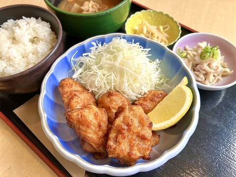 鶏の唐揚げ定食